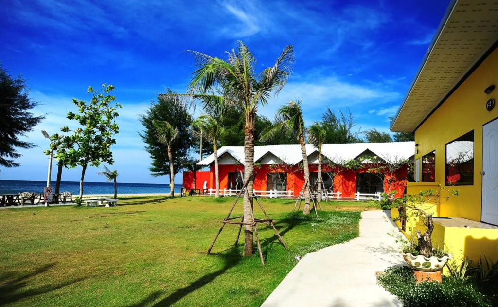 Burapa Beach Resort Chaolao