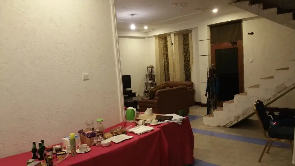 Engowood Hills Palace