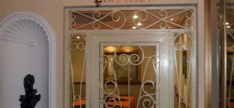 Hotel Corintios