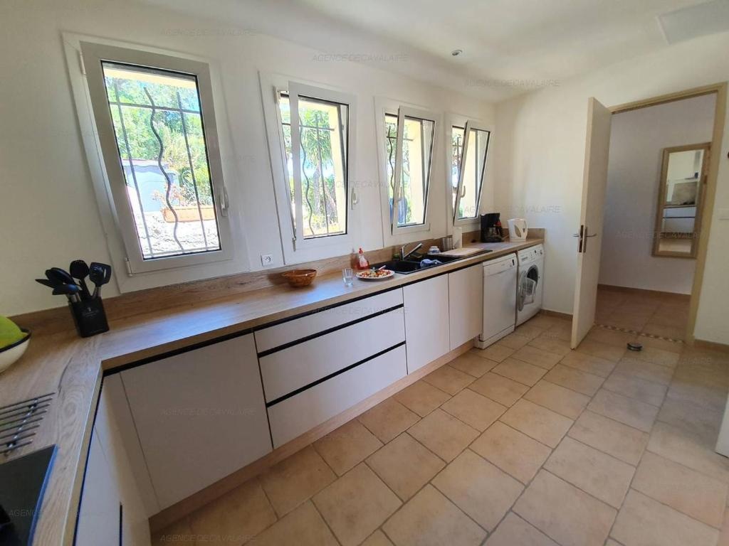 Villa Cavalaire-sur-Mer, 4 pièces, 6 personnes - FR-1-100-255