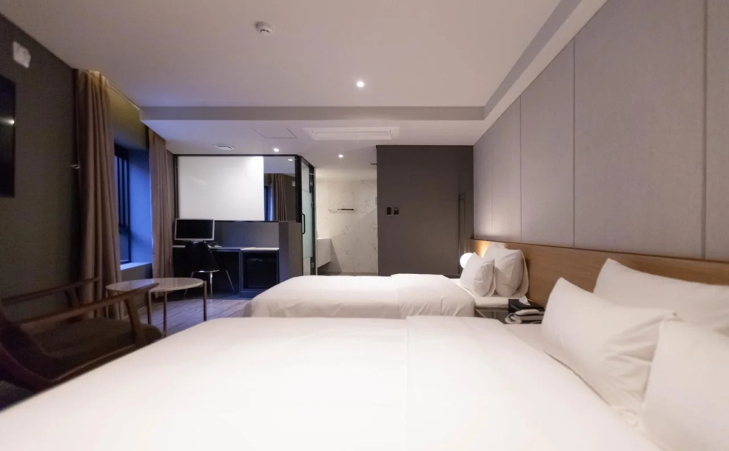 Brown Dot Hotel Hadan