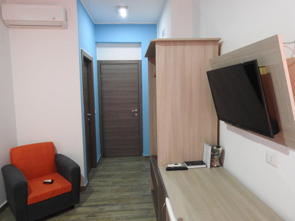 ChrisMare Hotel