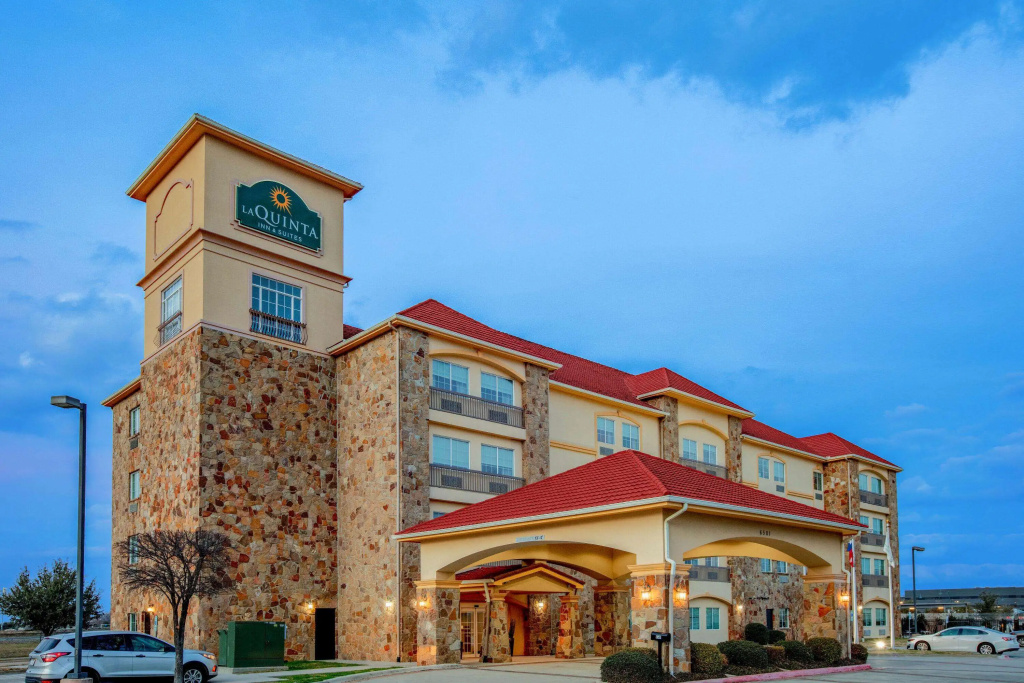 La Quinta by Wyndham McKinney