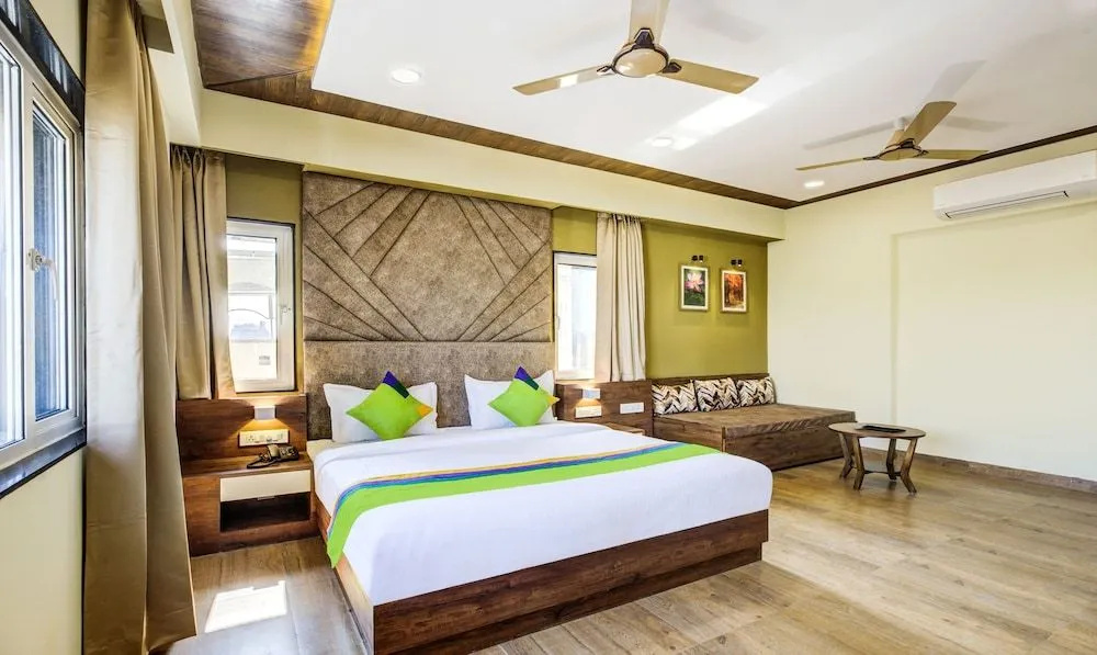 Opulence Inn - 500 Meters From Railway Station