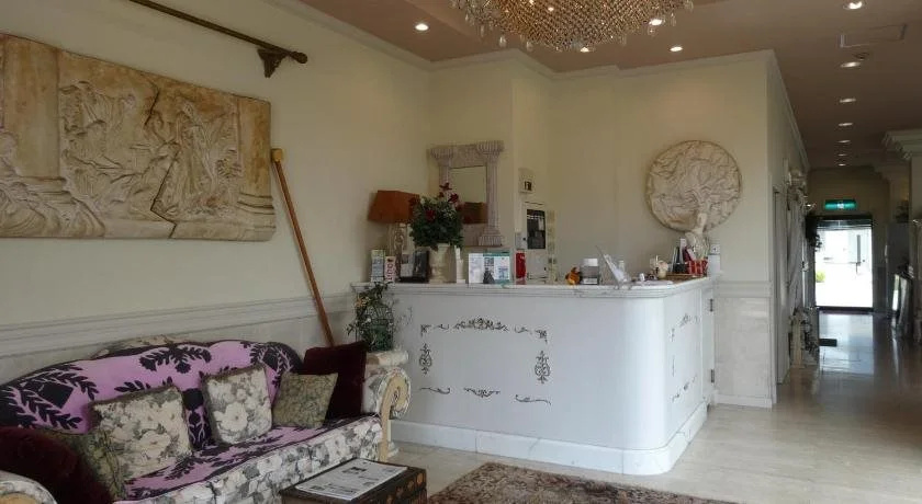 Princess Court Hotel