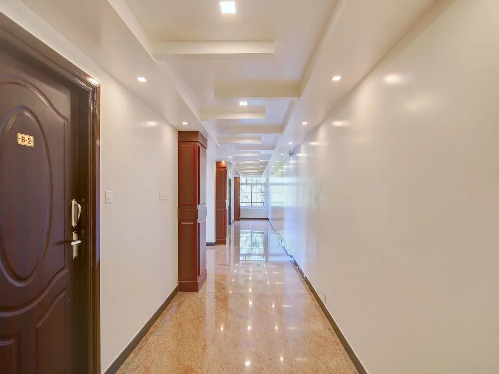 OYO 8732 Hotel Ultimate