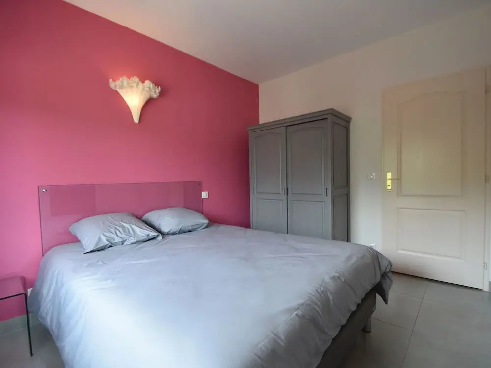 Attractive Holiday Home in Vézénobres With Swimming Pool