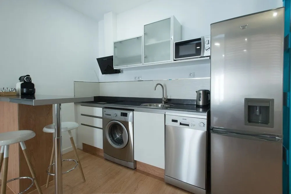 HommyHome Cerrajería - Superb Apartment