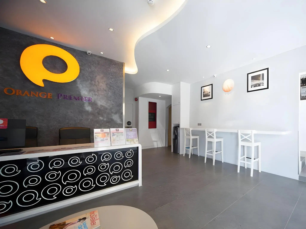 Orange Premier Hotel Taman Segar