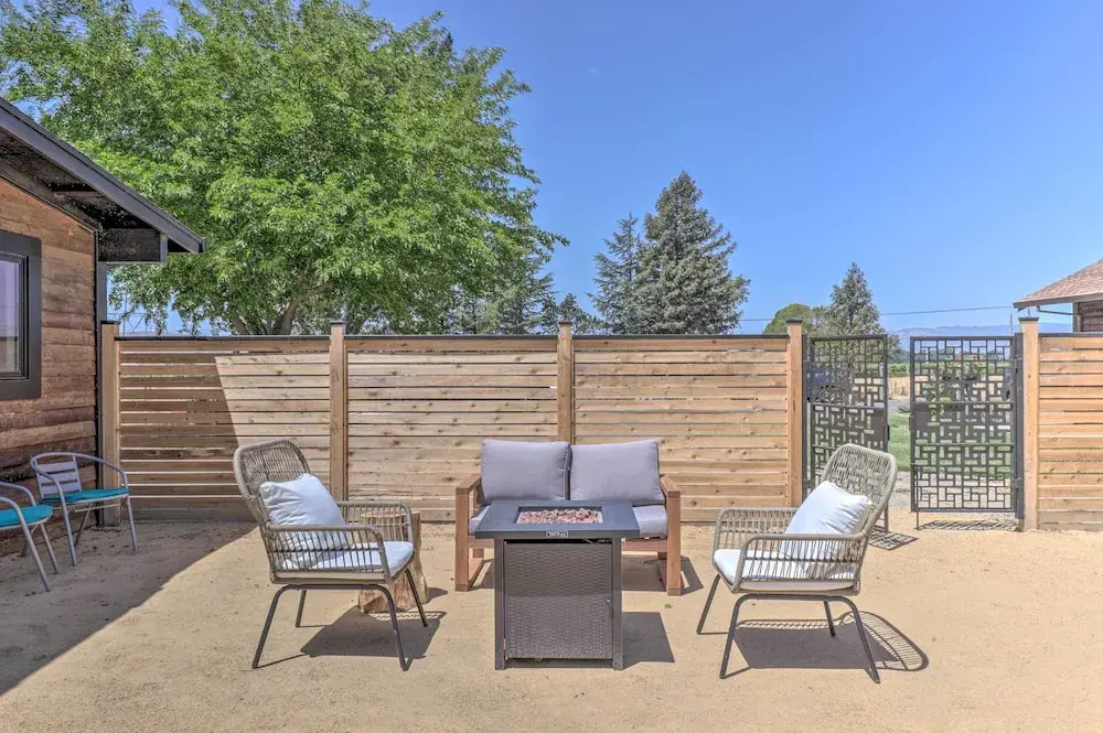 Stunning Wine Country Gem With Hot Tub + Patio!
