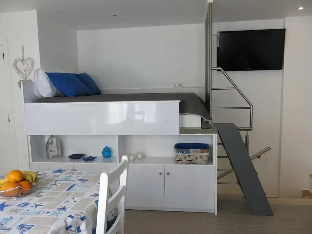 Apartment With one Bedroom in Nazaré, With Wonderful sea View, Furnished Garden and Wifi - Near the Beach