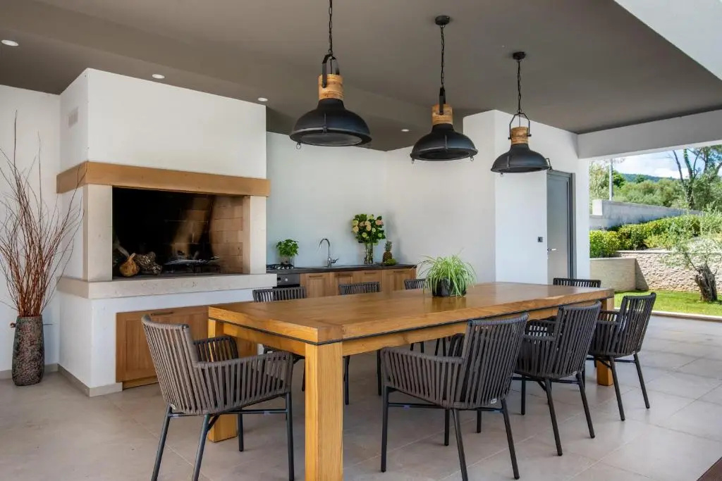 Luxurious Villa Laurea near Labin with Pool, Sauna & Sea View