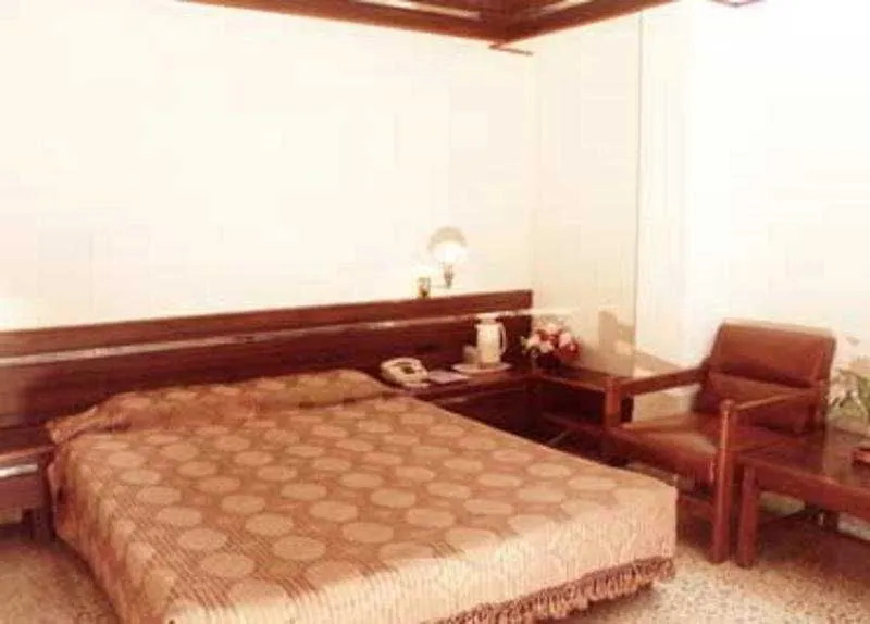 Hotel Woodland