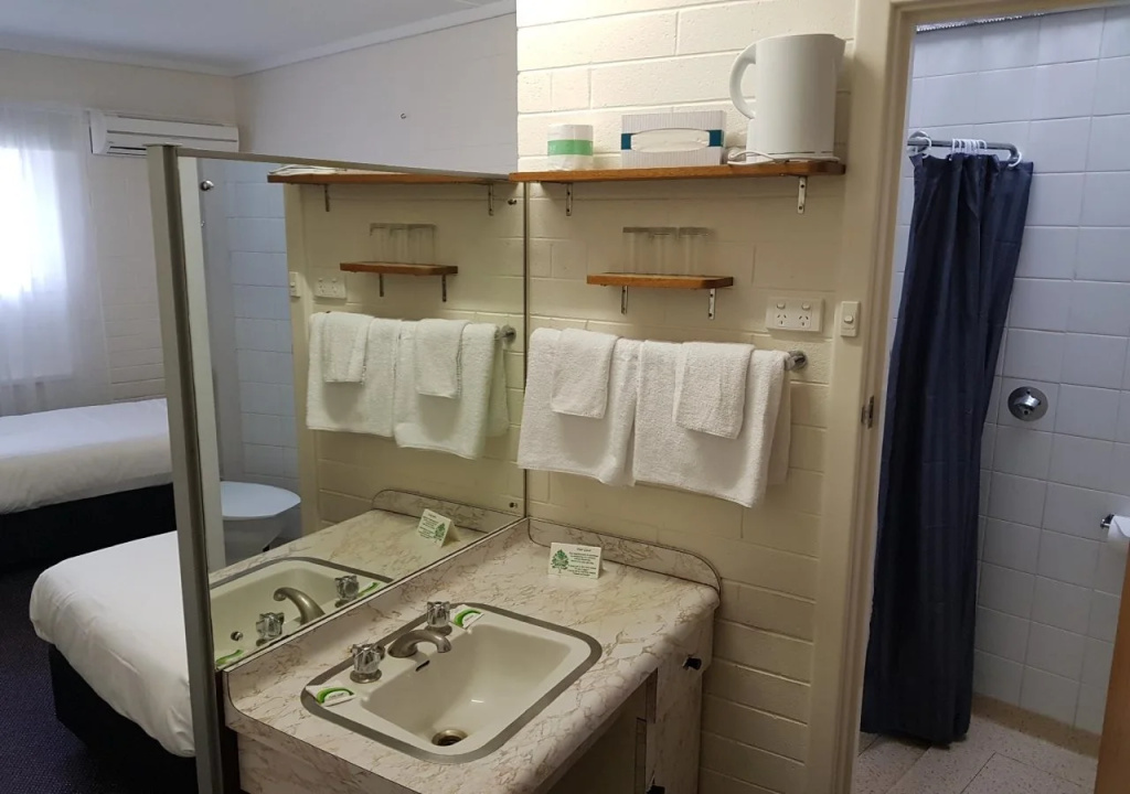 Morphett Arms Hotel