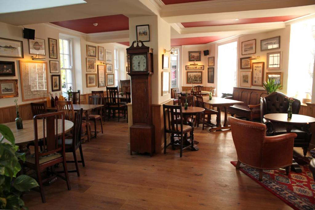 The Erskine Arms