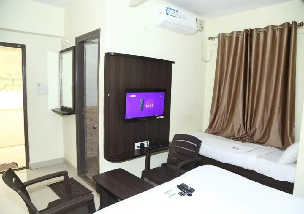 Fabhotel Pride Image