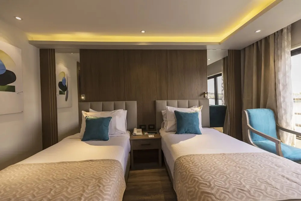 SUNRISE Semiramis II Cruise