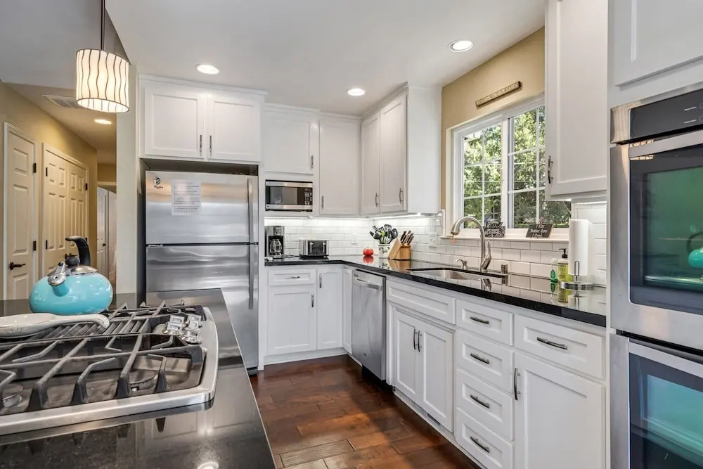 Lake View Oasis - Pet-Friendly Home with 2 Decks by Yosemite Region Resorts