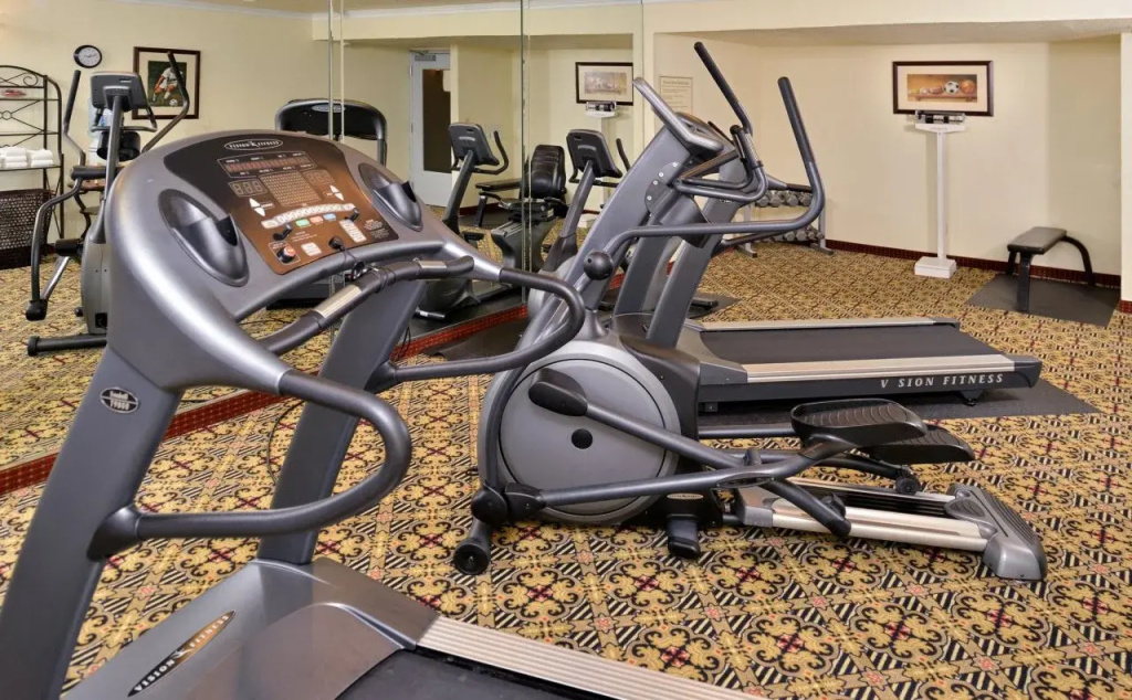 Holiday Inn Rancho Cordova - Northeast Sacramento by IHG