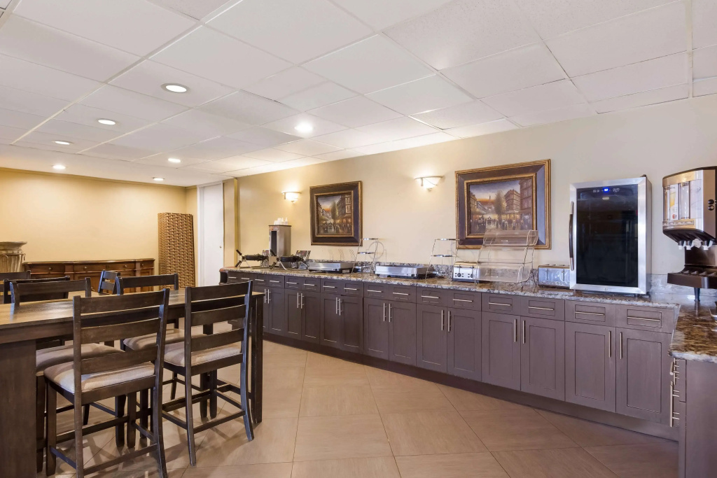 SureStay Hotel by Best Western St Pete Clearwater Airport