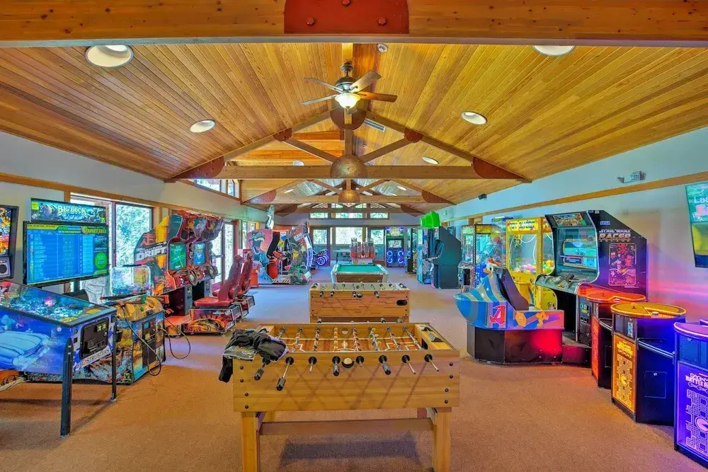Northstar Resort Condo w/ Hot Tub, Shuttle Access!