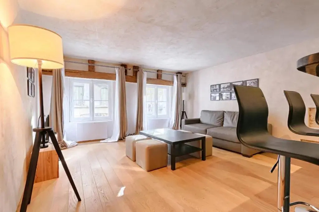 Luxurious & Design Flat 2BR/8P- Boulevard Saint Germain