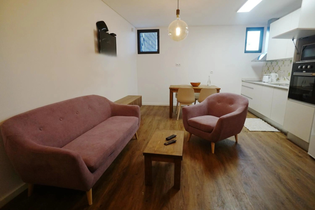 Modern house - air cond, free parking, breakfast, by Porto with Love LDA