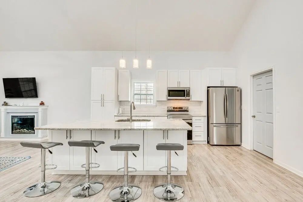 Spacious Atlanta Home w/ Deck < 5 Mi to Downtown!