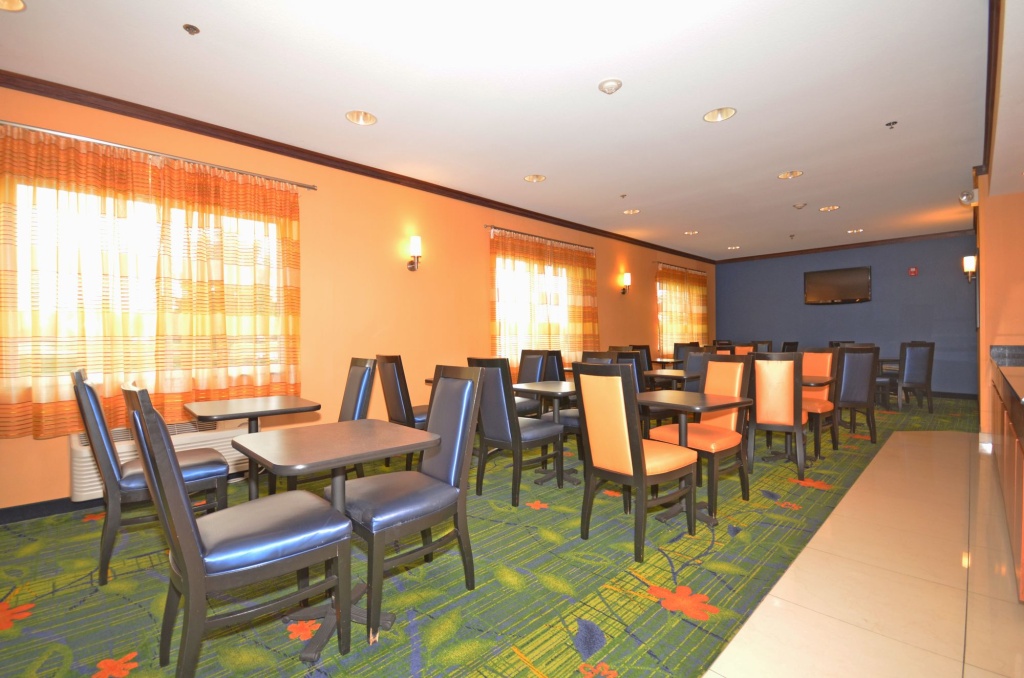 Fairfield Inn & Suites Jefferson City