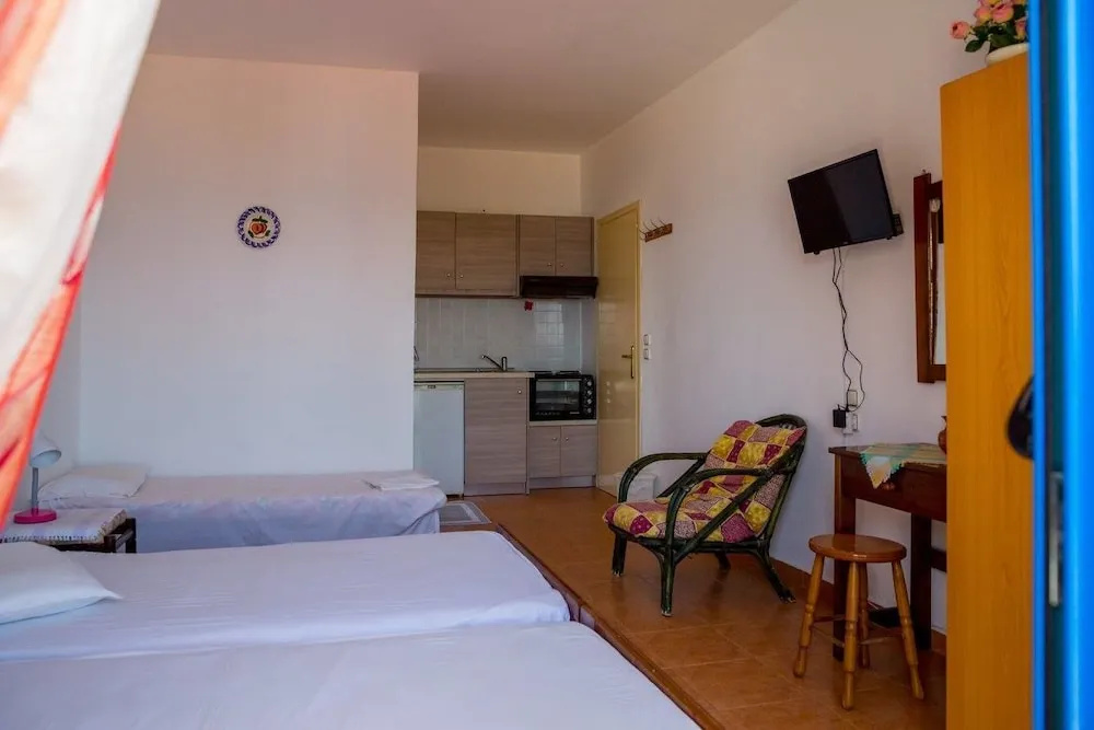 George Apartments Stegna