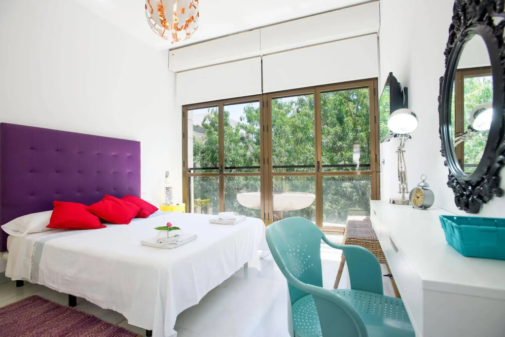 The Zentral Suites & Apartments