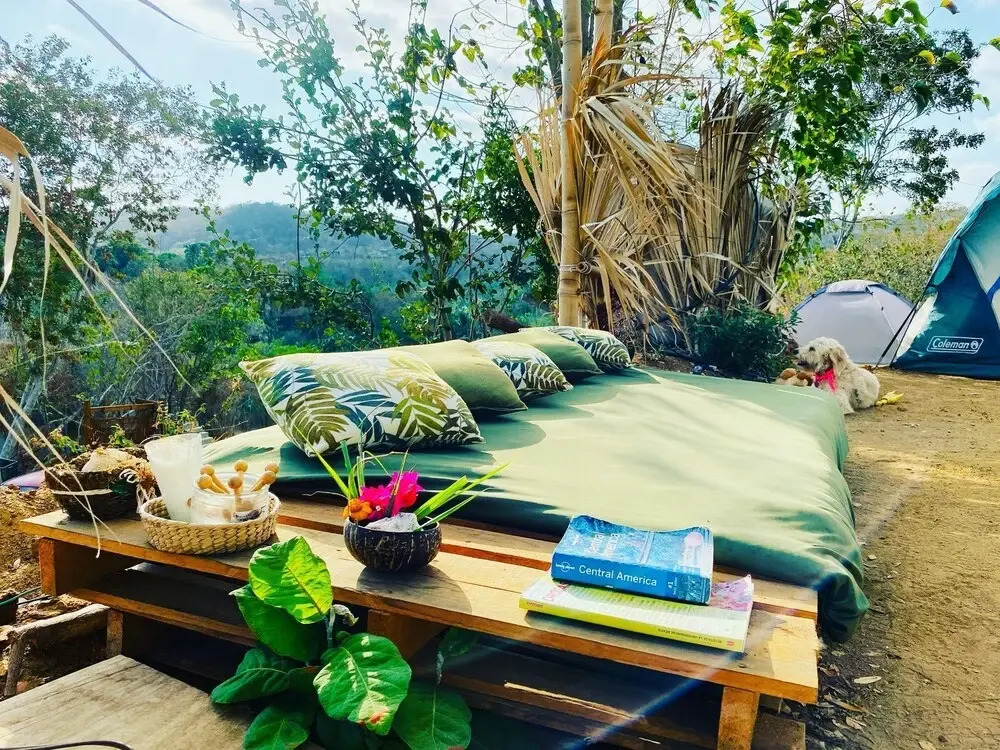 Bajo las Estrellas eco camp