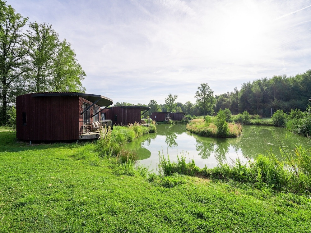 Nature-inspired Bungalow