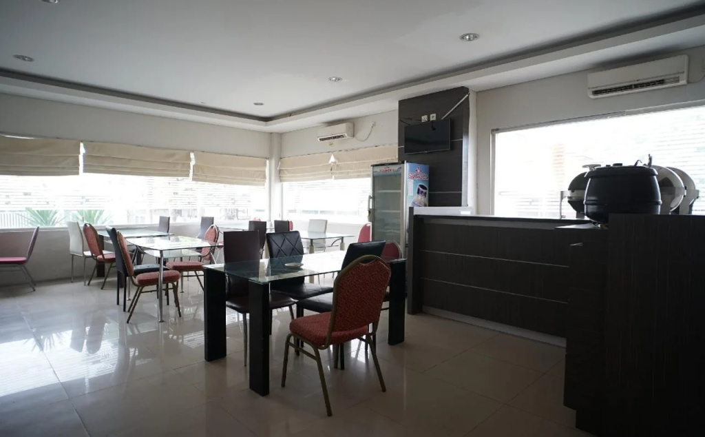 OYO 1477 Athar 88 Hotel
