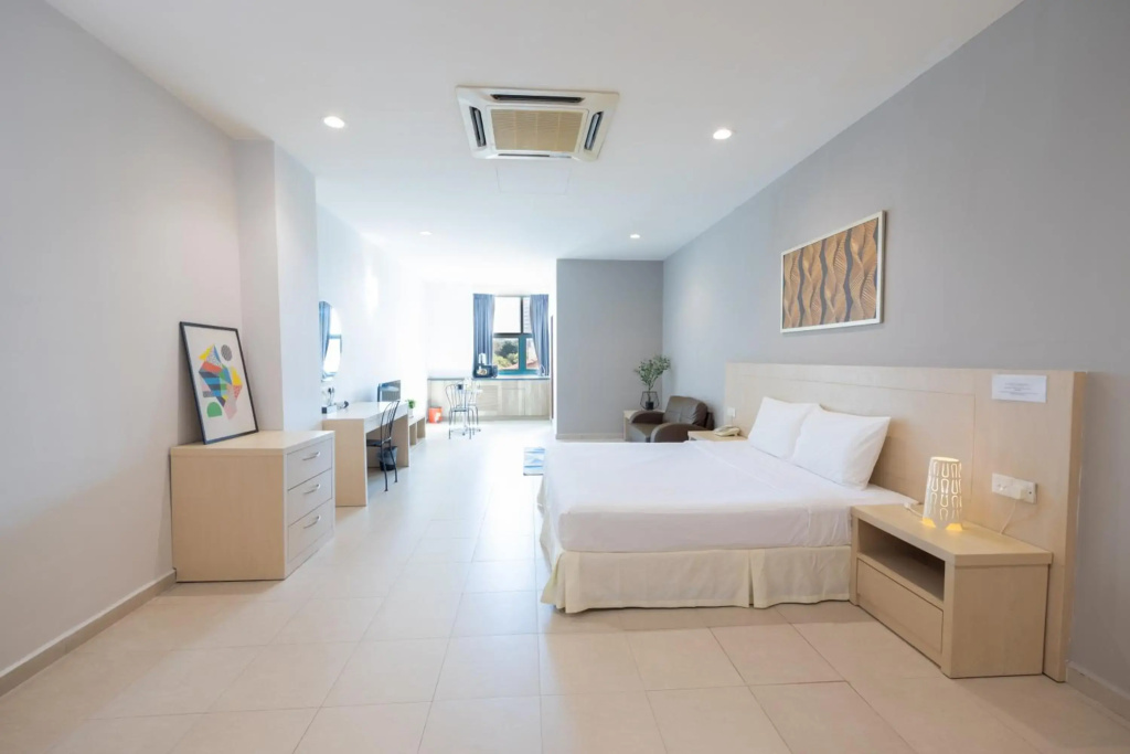 Golden View Serviced Apartments