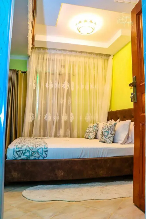 Ten villa luxury resort