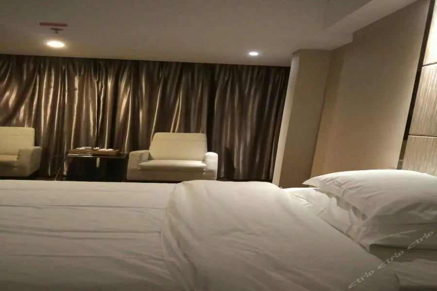 Manhadun Hotel