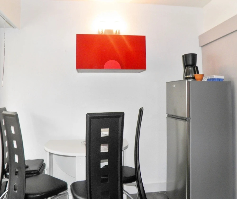 Studio in Hyères, With Furnished Terrace and Wifi - 150 m From the Bea