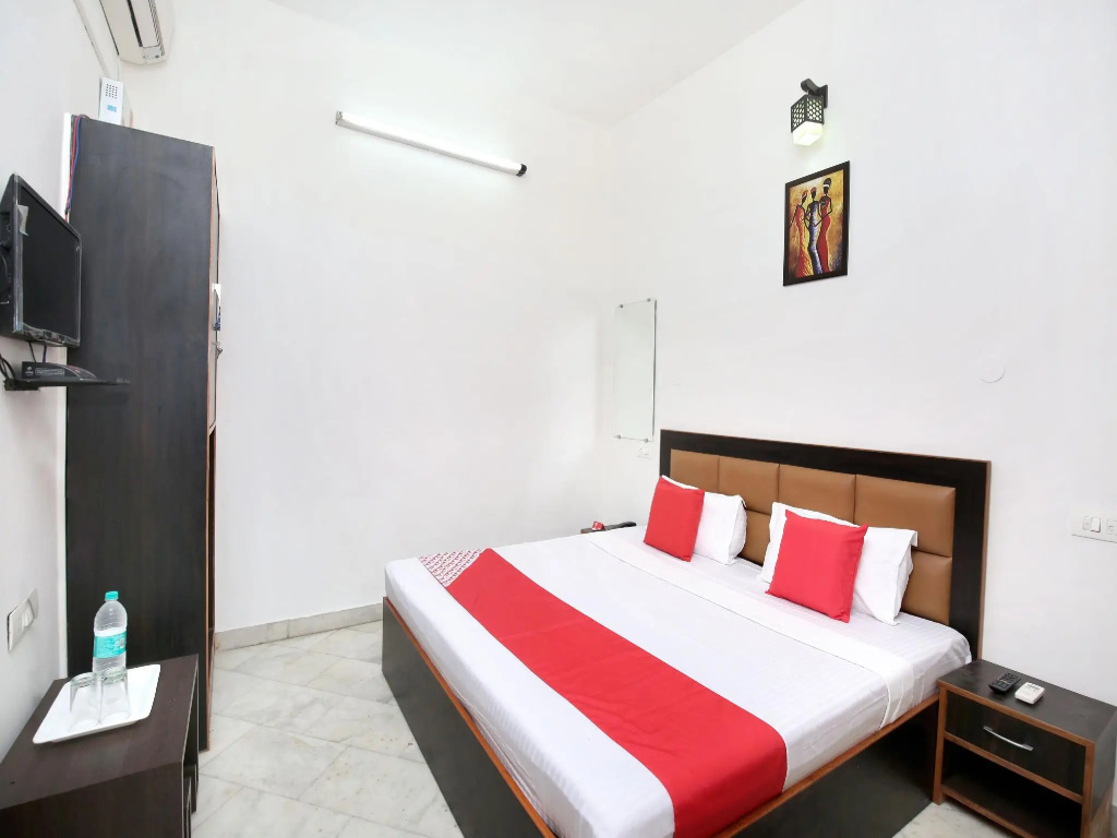 OYO 16960 Atithi Residency