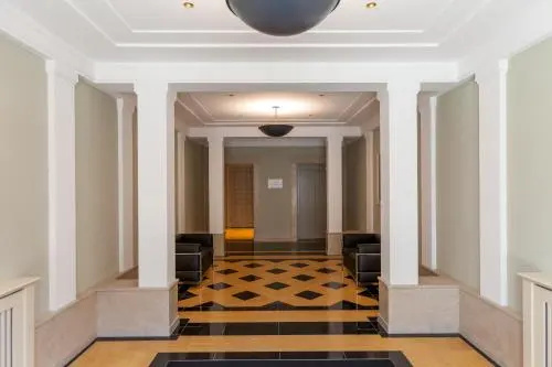 FIRST SELLIN Apartement 23