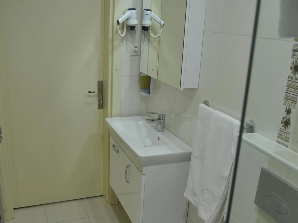 Net House Hotel