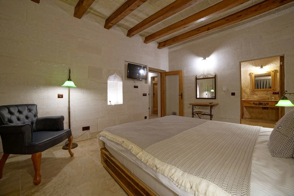 Design Cave Hotel