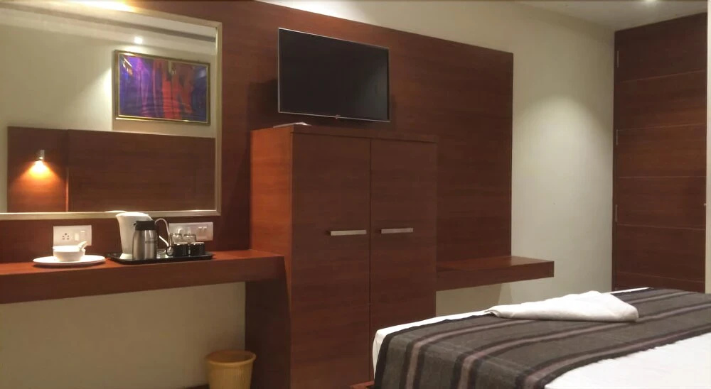 Azeez Avenue hotel