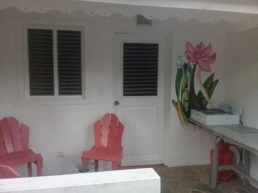 Beach Hotel Casa Nina