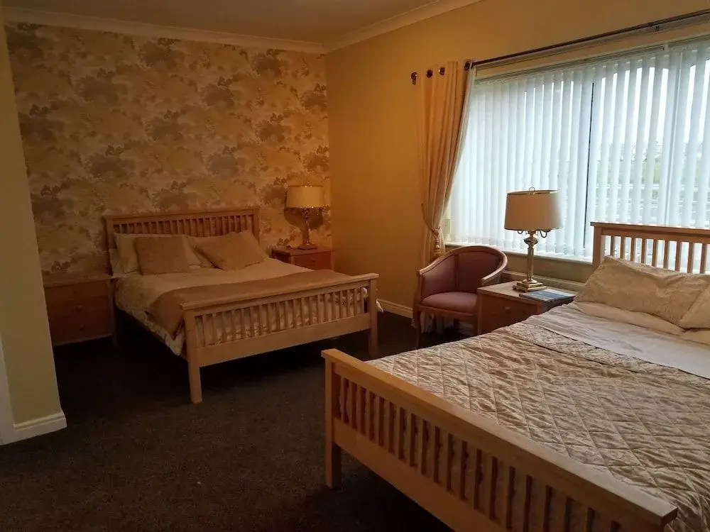 The Mayfair Lodge & Family Suite