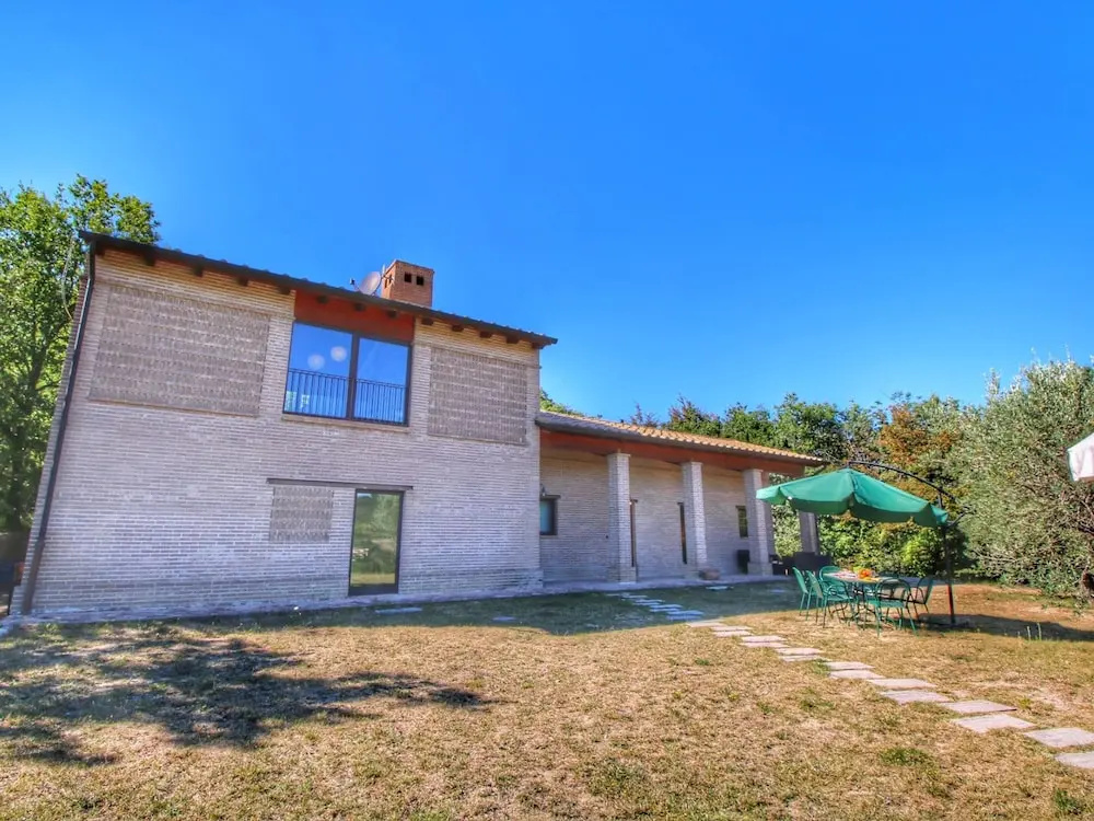 Holiday home with pool near Assisi