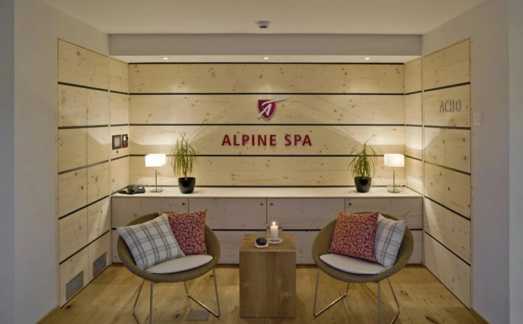Swiss Alpine Hotel Allalin