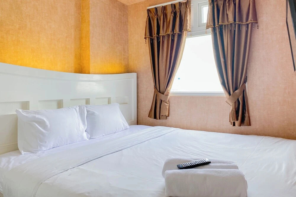 Pleasant And Modern Look 1Br Green Pramuka City Apartment