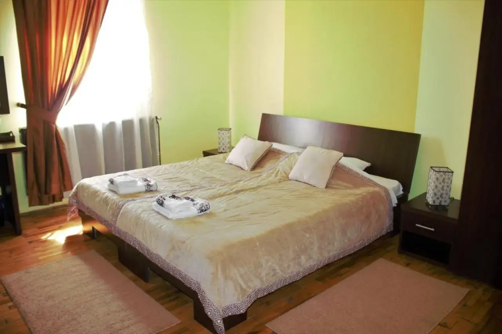 Garni Hotel City