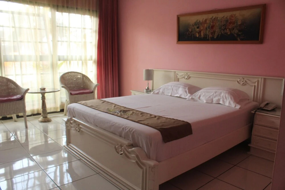 Mandalawangi Hotel